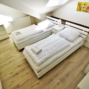  Apartment Exclusive
